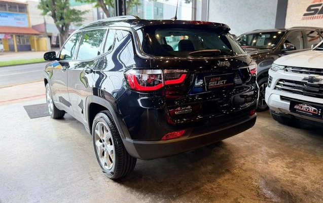 imagem-https://www.socarrao.com.br/sc-vehicle-images-prod/4381330/1792849529373-8582074_2_B_db14e953f6.jpeg