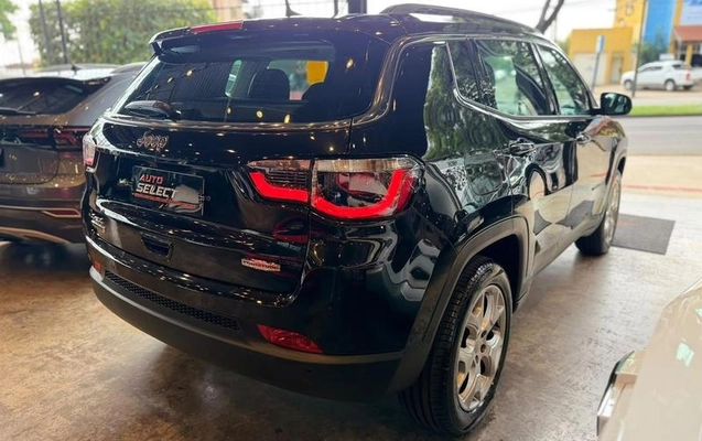 imagem-https://www.socarrao.com.br/sc-vehicle-images-prod/4381330/1792849529379-8582074_8_B_547451791e.jpeg
