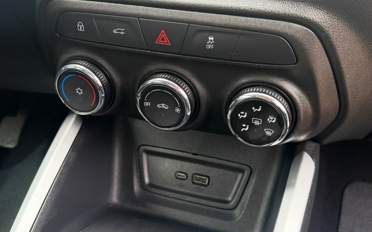 imagem-https://www.socarrao.com.br/sc-vehicle-images-prod/4381342/1792263108707-V2hhdHNBcHAgSW1hZ2UgMjAyNi0xMC0xNyBhdCAxNS4yMC4zMy5qcGVn.jpeg
