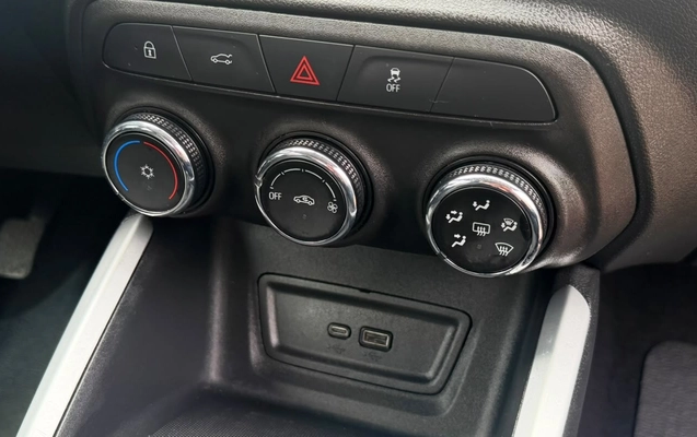 imagem-https://www.socarrao.com.br/sc-vehicle-images-prod/4381342/1792263108707-V2hhdHNBcHAgSW1hZ2UgMjAyNi0xMC0xNyBhdCAxNS4yMC4zMy5qcGVn.jpeg