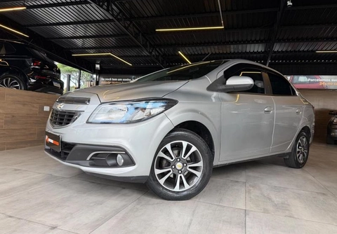 Chevrolet Prisma 2015 Prata — foto 1 de 3