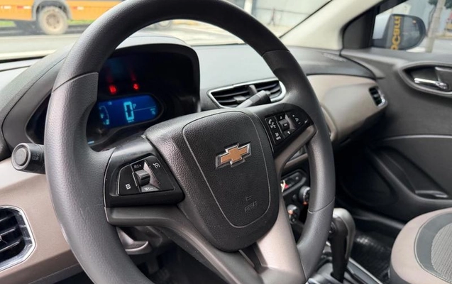 imagem-https://www.socarrao.com.br/sc-vehicle-images-prod/4381355/1792263873712-8547636_18_B_62ea6da73d.jpeg