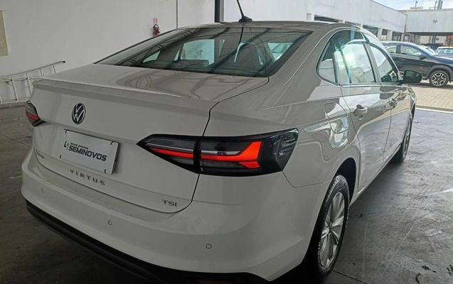 imagem-https://www.socarrao.com.br/sc-vehicle-images-prod/4381356/1792515934207-8582127_8_B_25736bd4df.jpeg