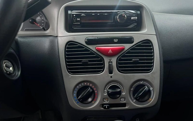 imagem-https://www.socarrao.com.br/sc-vehicle-images-prod/4381468/1792689064049-8582230_6_B_970fb6077a.jpeg