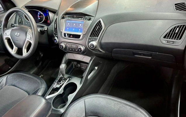 imagem-https://www.socarrao.com.br/sc-vehicle-images-prod/4381478/1792269329293-8582244_8_B_2a223d3a5b.jpeg