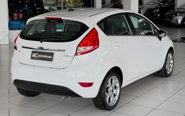 imagem-https://www.socarrao.com.br/sc-vehicle-images-prod/4381487/1792609177171-8454649_2_B_e5e90888b4.jpeg