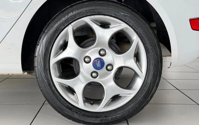 imagem-https://www.socarrao.com.br/sc-vehicle-images-prod/4381487/1792609177176-8454649_5_B_0fb3a04e91.jpeg