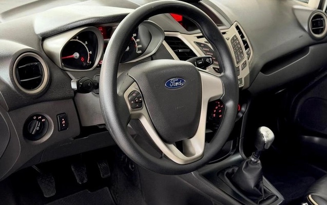 imagem-https://www.socarrao.com.br/sc-vehicle-images-prod/4381487/1792609177178-8454649_6_B_302b74a1b7.jpeg