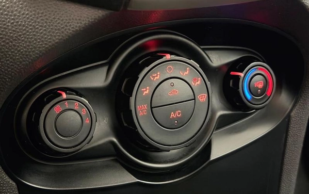 imagem-https://www.socarrao.com.br/sc-vehicle-images-prod/4381487/1792609177188-8454649_11_B_8aec32806b.jpeg