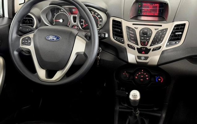 imagem-https://www.socarrao.com.br/sc-vehicle-images-prod/4381487/1792609177194-8454649_14_B_d1fa8f01c1.jpeg
