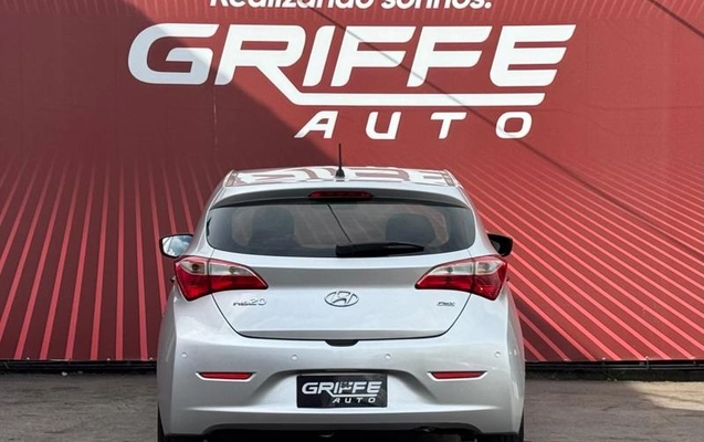 imagem-https://www.socarrao.com.br/sc-vehicle-images-prod/4381508/1792274505387-8574064_4_B_9a5f7c5476.jpeg