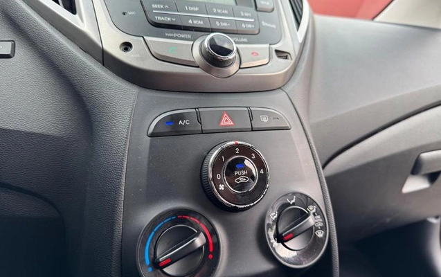 imagem-https://www.socarrao.com.br/sc-vehicle-images-prod/4381508/1792274505401-8574064_10_B_4f95793b8e.jpeg