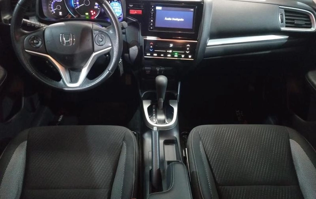 imagem-https://www.socarrao.com.br/sc-vehicle-images-prod/4381742/1792327258007-8582346_2_B_fd976e17c8.jpeg