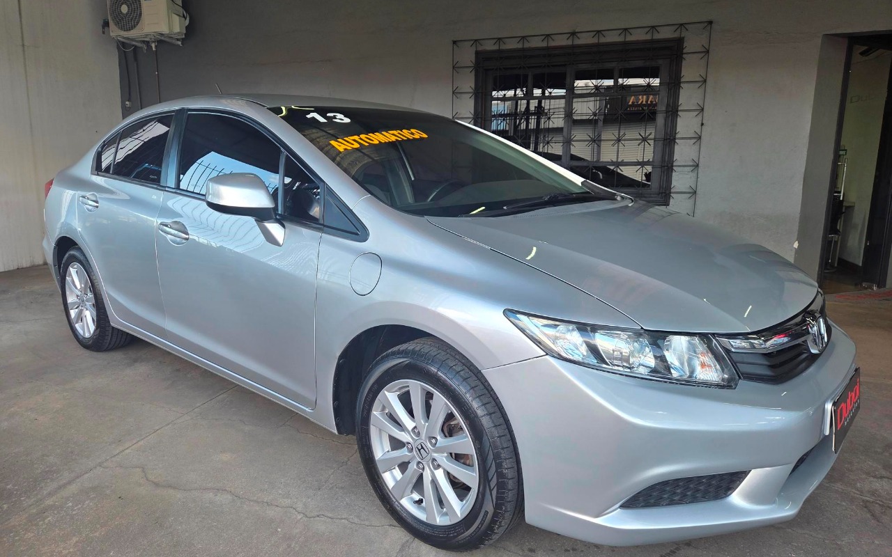 Honda Civic Sedan LXS 1.8/1.8 Flex 16V Aut. 4p na cor Cinza no Canoas / RS - 43842
