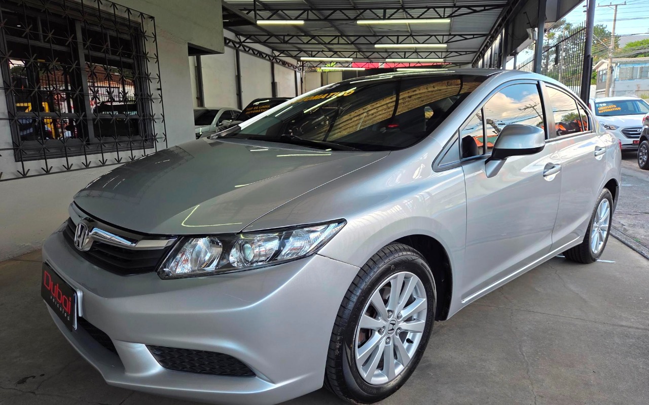 imagem-https://www.socarrao.com.br/sc-vehicle-images-prod/43842/1779119076977-Q2l2aWMgTFhTIDIwMTMgKDMpLmpwZw.jpg