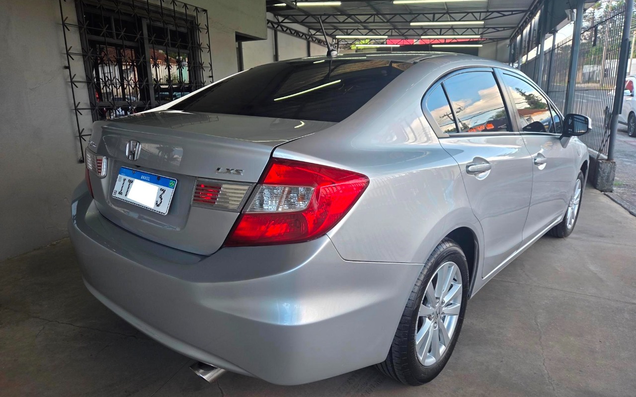 imagem-https://www.socarrao.com.br/sc-vehicle-images-prod/43842/1779119077094-Q2l2aWMgTFhTIDIwMTMgKDQpLmpwZw.jpg