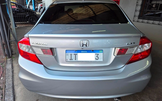 imagem-https://www.socarrao.com.br/sc-vehicle-images-prod/43842/1779119077535-Q2l2aWMgTFhTIDIwMTMgKDYpLmpwZw.jpg