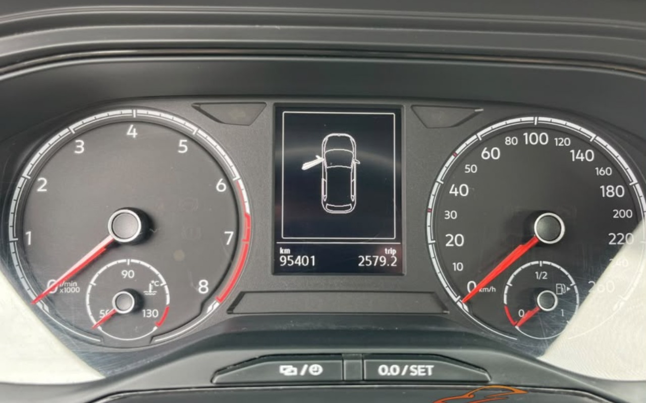 imagem-https://www.socarrao.com.br/sc-vehicle-images-prod/4384777/1792326312353-MTAuanBlZw.jpeg