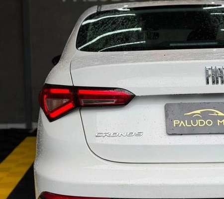 imagem-https://www.socarrao.com.br/sc-vehicle-images-prod/4385272/1792353485060-8455101_8_B_5492edc865.jpeg