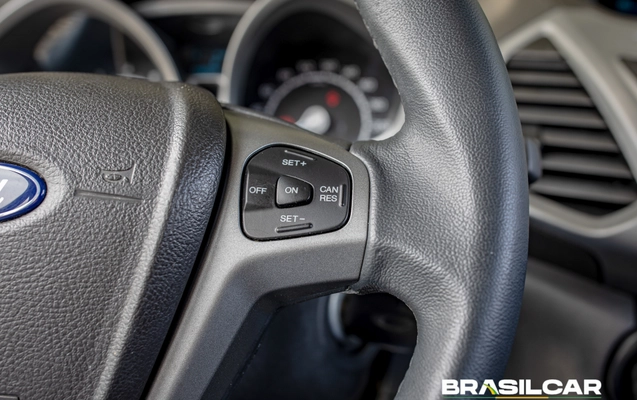 imagem-https://www.socarrao.com.br/sc-vehicle-images-prod/4385305/1792354215722-003_05988f88f80d7bacf590c724f97a120f.jpg