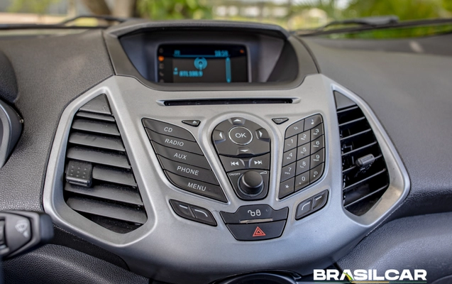 imagem-https://www.socarrao.com.br/sc-vehicle-images-prod/4385305/1792354215724-003_7c2af33ed1909a8979ed536763c66211.jpg