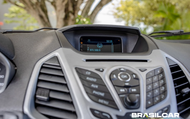 imagem-https://www.socarrao.com.br/sc-vehicle-images-prod/4385305/1792354215726-003_9c1003b91e7e67c8a2b1766bc0a7da7c.jpg