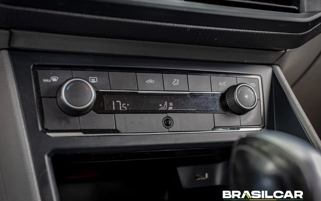 imagem-https://www.socarrao.com.br/sc-vehicle-images-prod/4385307/1792354529157-003_2449a1c3e2c148f69e8b73e233fd37b5.jpg
