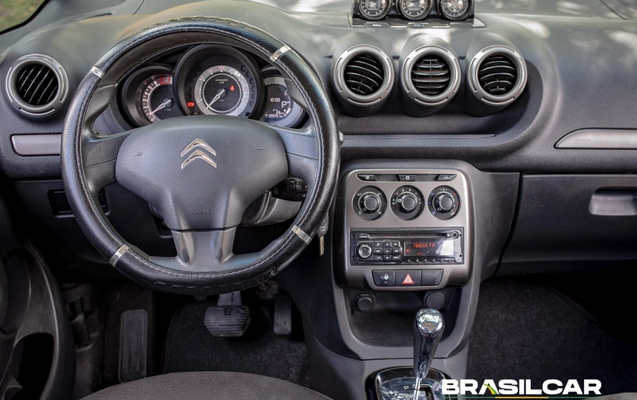 imagem-https://www.socarrao.com.br/sc-vehicle-images-prod/4385309/1792355207122-003_591601dfa7c20081156f9681f88b77fe.jpg