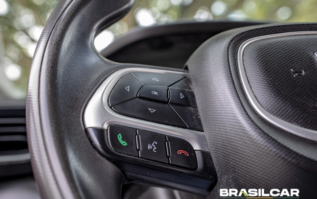 imagem-https://www.socarrao.com.br/sc-vehicle-images-prod/4385310/1792355478101-003_da90a0e273445d2ad5d1edfe8bbac420.jpg
