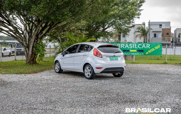 imagem-https://www.socarrao.com.br/sc-vehicle-images-prod/4385311/1792355870156-003_abecaa5b1b7b3fccda8ebd07194e9d69.jpg