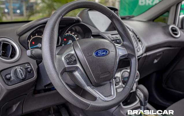 imagem-https://www.socarrao.com.br/sc-vehicle-images-prod/4385311/1792355870158-003_dec4728330cb055aa122c8817f849594.jpg