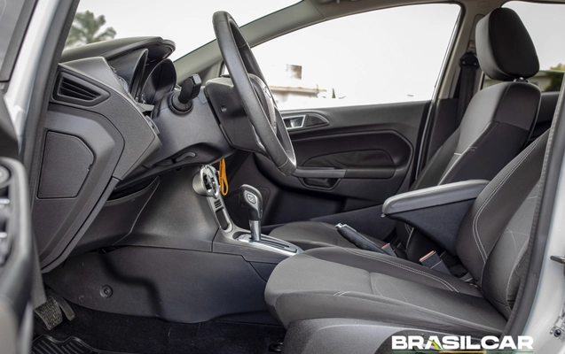 imagem-https://www.socarrao.com.br/sc-vehicle-images-prod/4385311/1792355870166-003_7917154868f84da7433cd3877c8b8826.jpg