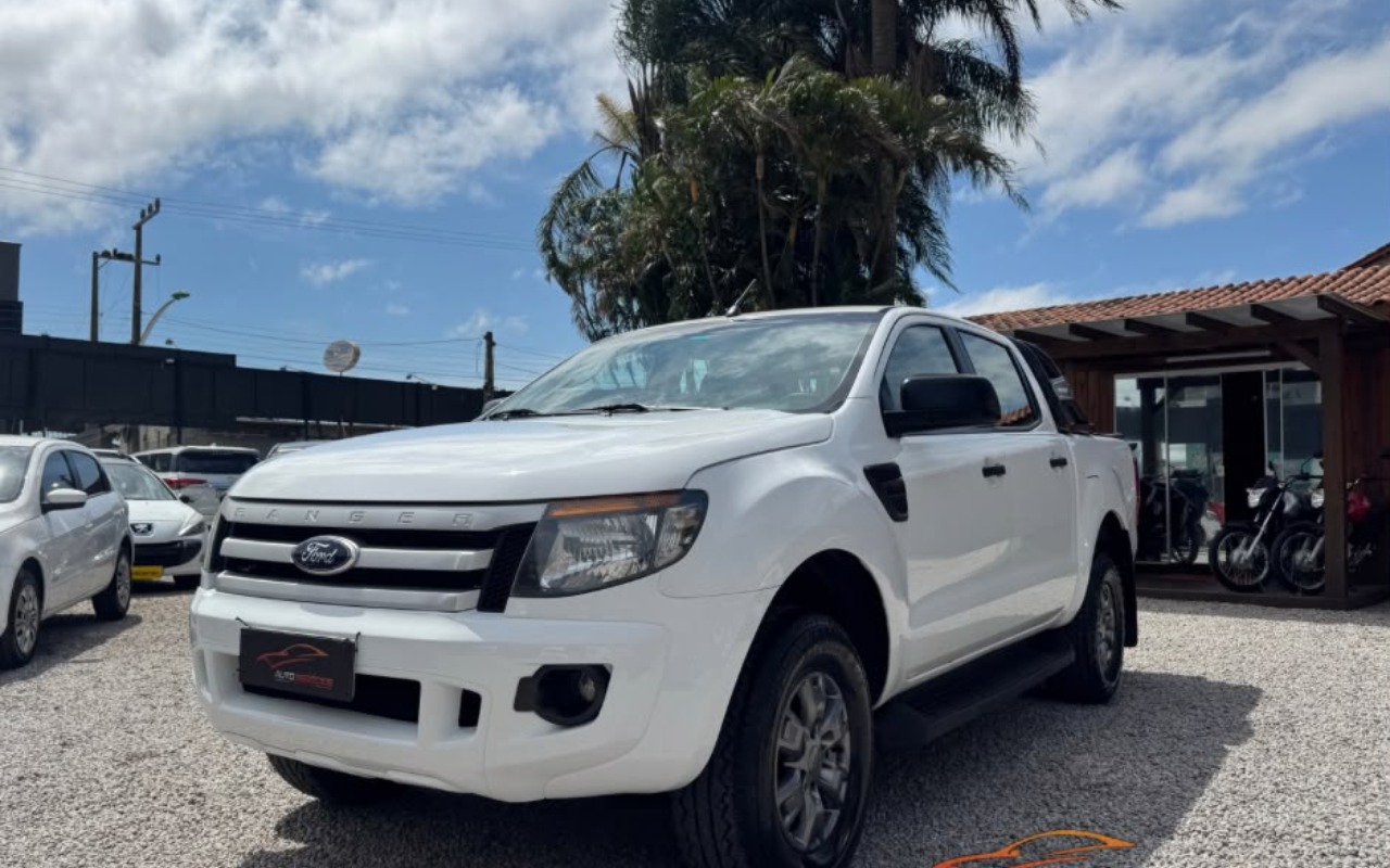 Ford Ranger 2014 Branco — foto 1 de 3