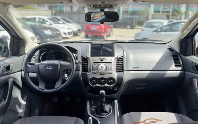 imagem-https://www.socarrao.com.br/sc-vehicle-images-prod/4385475/1792365510996-OS5qcGVn.jpeg