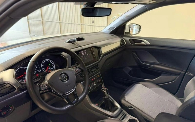 imagem-https://www.socarrao.com.br/sc-vehicle-images-prod/4388542/1792408021776-8552838_14_B_eaf9400e2f.jpeg