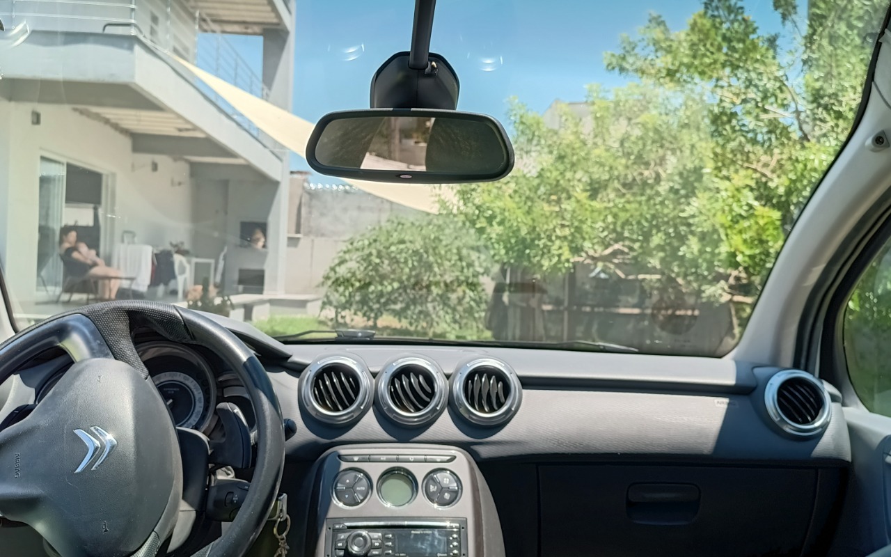 imagem-https://www.socarrao.com.br/sc-vehicle-images-prod/4388579/1792410810853-cGFpbmVsX3RldG9fcGFub3LDom1pY29fQzMuanBn.jpg