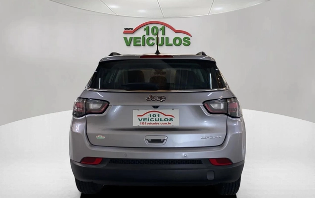imagem-https://www.socarrao.com.br/sc-vehicle-images-prod/4388587/1792411061327-003_49dab3799b5a1486230bd7491cfb01fa.jpg