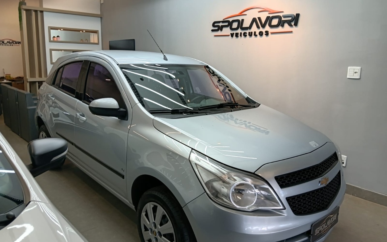 imagem-https://www.socarrao.com.br/sc-vehicle-images-prod/4388592/1792411421275-V2hhdHNBcHAgSW1hZ2UgMjAyNi0xMC0xNyBhdCAxNy4zMC4wMSAoMykuanBlZw.jpeg