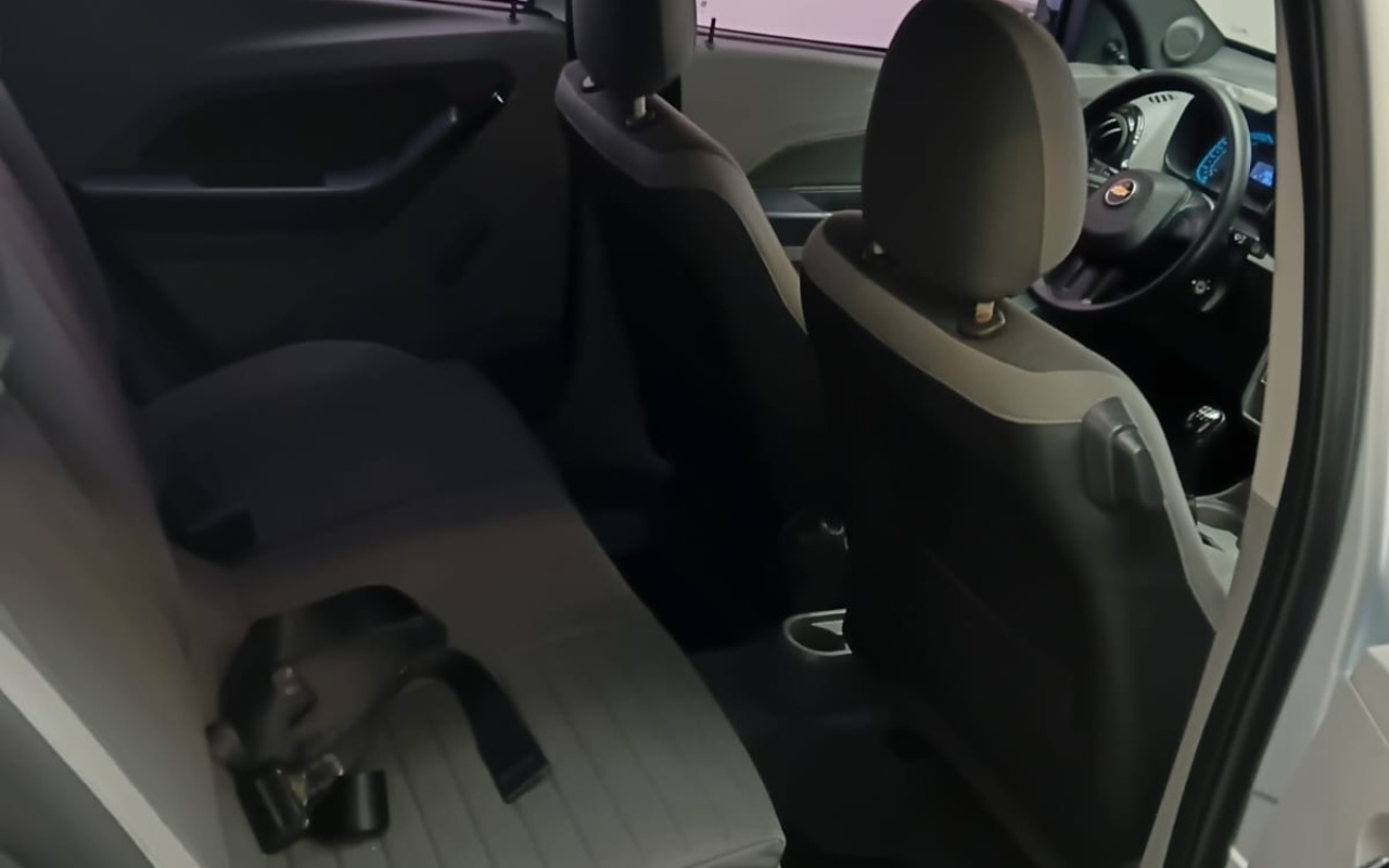 imagem-https://www.socarrao.com.br/sc-vehicle-images-prod/4388592/1792411421325-V2hhdHNBcHAgSW1hZ2UgMjAyNi0xMC0xNyBhdCAxNy4zMC4wMSAoMSkuanBlZw.jpeg