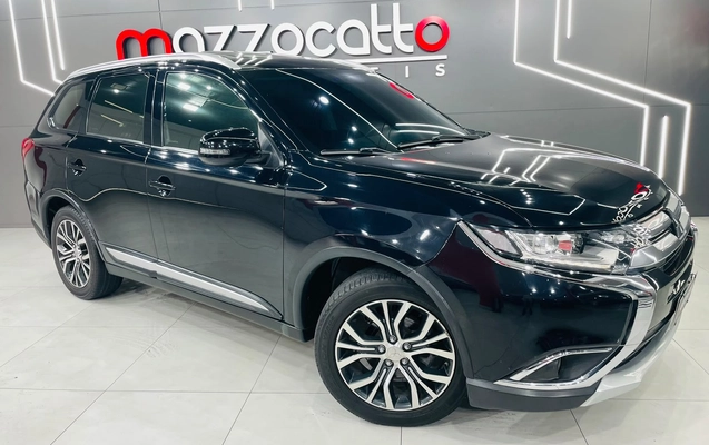imagem-https://www.socarrao.com.br/sc-vehicle-images-prod/4388600/1792411828367-003_936f68c32364506fe4c0b6ec7e8d4ce3.jpg
