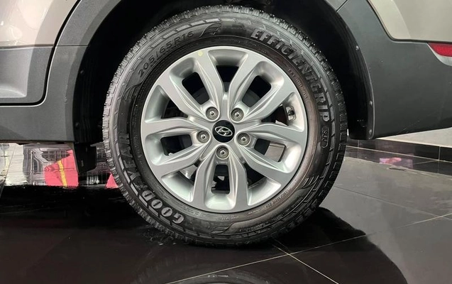 imagem-https://www.socarrao.com.br/sc-vehicle-images-prod/4388711/1792602038265-8580770_10_B_71c389de2d.jpeg
