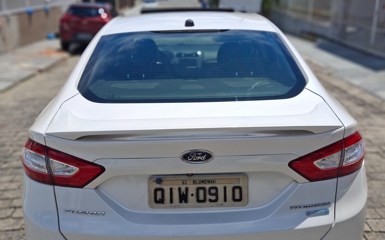 imagem-https://www.socarrao.com.br/sc-vehicle-images-prod/4388867/1792413658576-MjAyNjEwMTdfMTE0NjMwLmpwZw.jpg