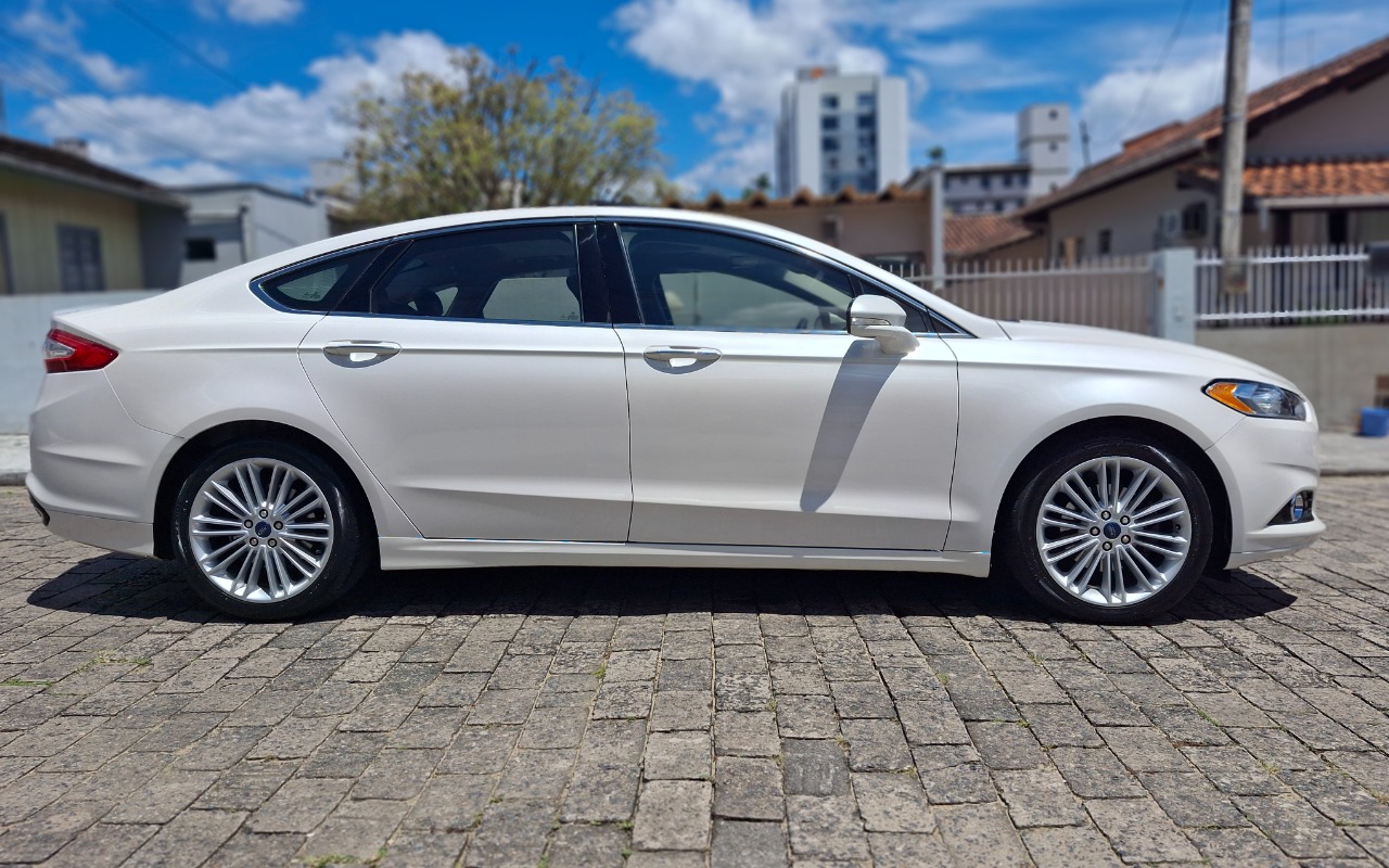 imagem-https://www.socarrao.com.br/sc-vehicle-images-prod/4388867/1792413659226-MjAyNjEwMTdfMTE0NTQ5LmpwZw.jpg