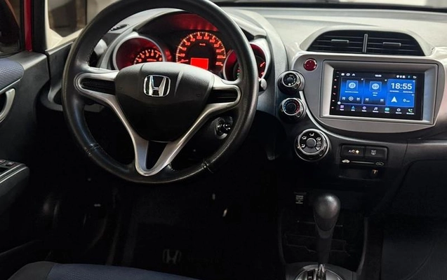 imagem-https://www.socarrao.com.br/sc-vehicle-images-prod/4389142/1792413846853-8563596_9_B_e8dce256d4.jpeg