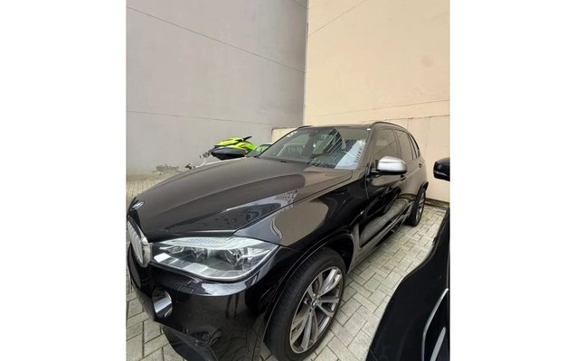 imagem-https://www.socarrao.com.br/sc-vehicle-images-prod/4389257/1792414131604-1_011933.jpg
