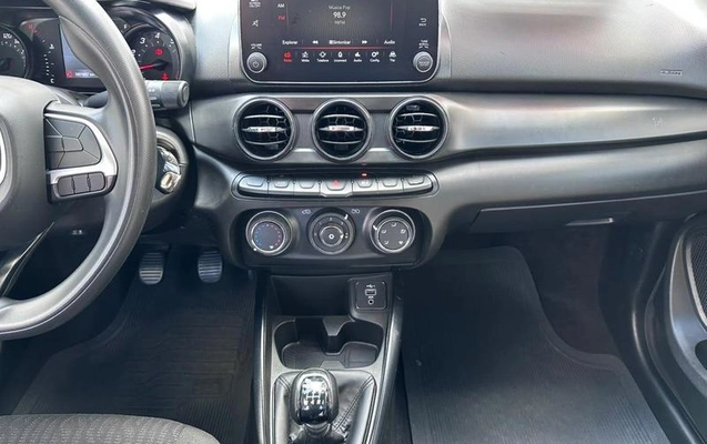 imagem-https://www.socarrao.com.br/sc-vehicle-images-prod/4389622/1792691318737-8578026_24_B_14d88dc143.jpeg