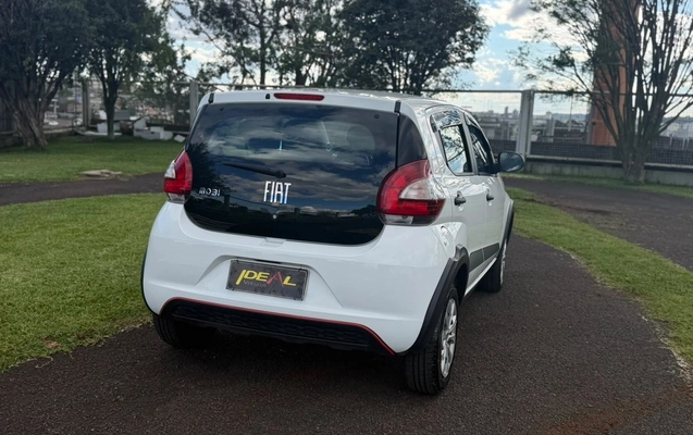 imagem-https://www.socarrao.com.br/sc-vehicle-images-prod/4389684/1792415277833-a691fa71f916439d8d92c042bce825e0_1792415227159.jpg
