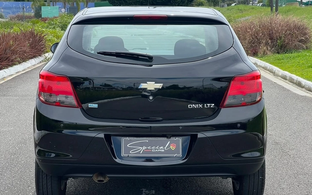 imagem-https://www.socarrao.com.br/sc-vehicle-images-prod/4389851/1792415687018-V2hhdHNBcHAgSW1hZ2UgMjAyNi0xMC0xOCBhdCAxMC4zOC4yNy5qcGVn.jpeg