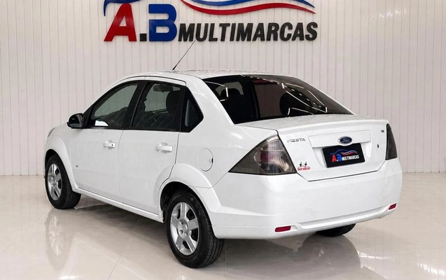 imagem-https://www.socarrao.com.br/sc-vehicle-images-prod/4389872/1792415756639-8539586_9_B_6c2227f948.jpeg