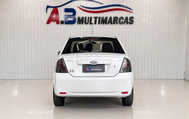 imagem-https://www.socarrao.com.br/sc-vehicle-images-prod/4389872/1792415756642-8539586_6_B_071e91944e.jpeg